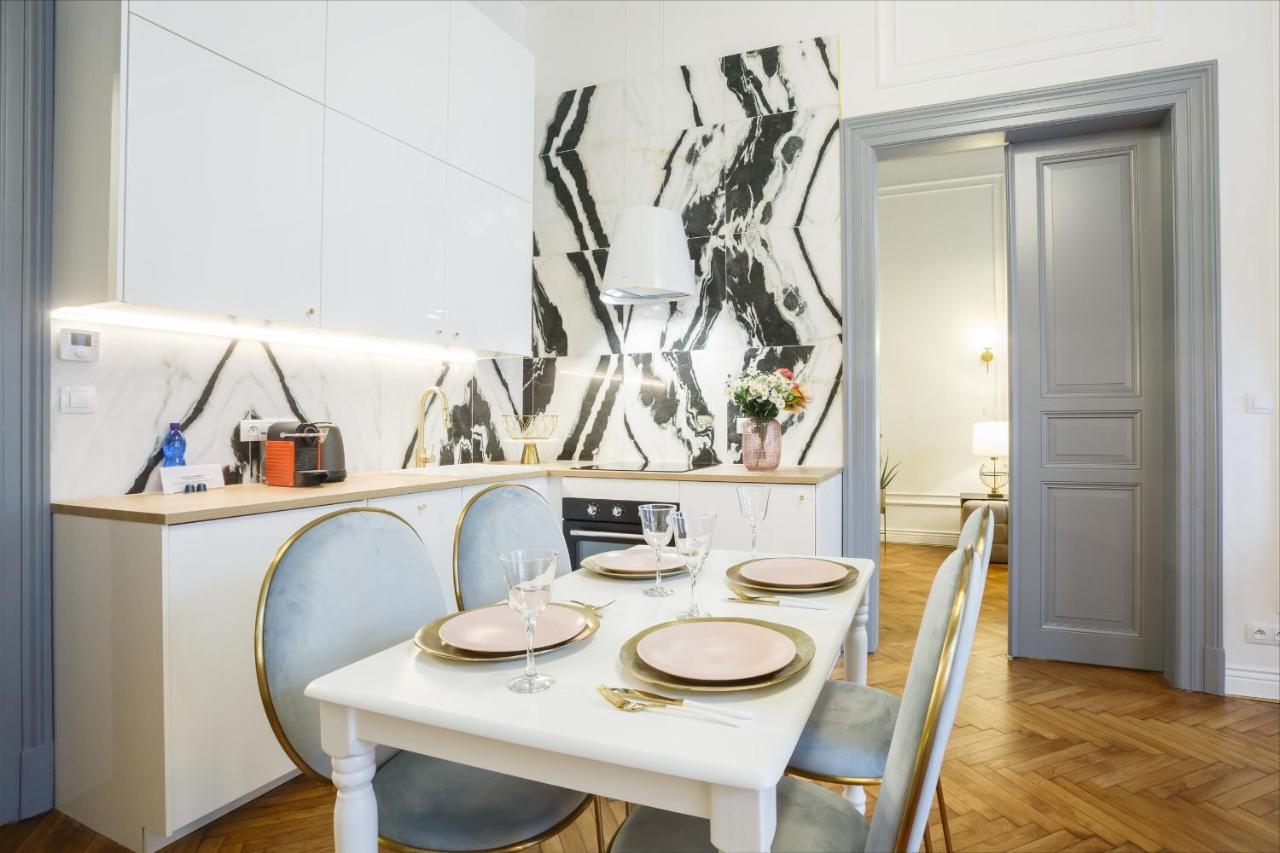 Palace By Main Station - Premier * Praga