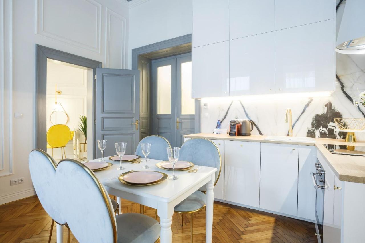 Palace By Main Station - Premier Apartament Praga